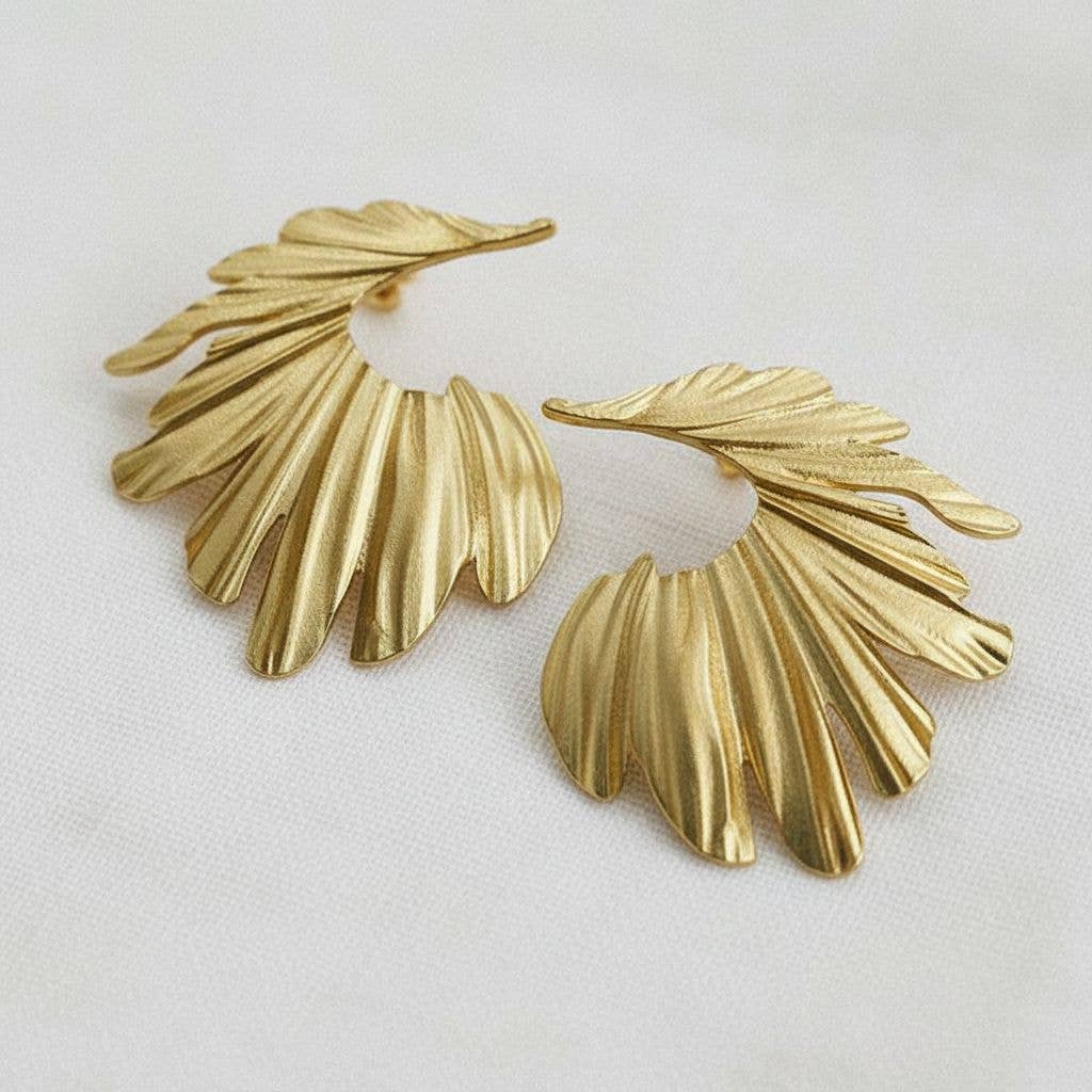 Exaggerated Vintage-Inspired Wing Drop Earrings