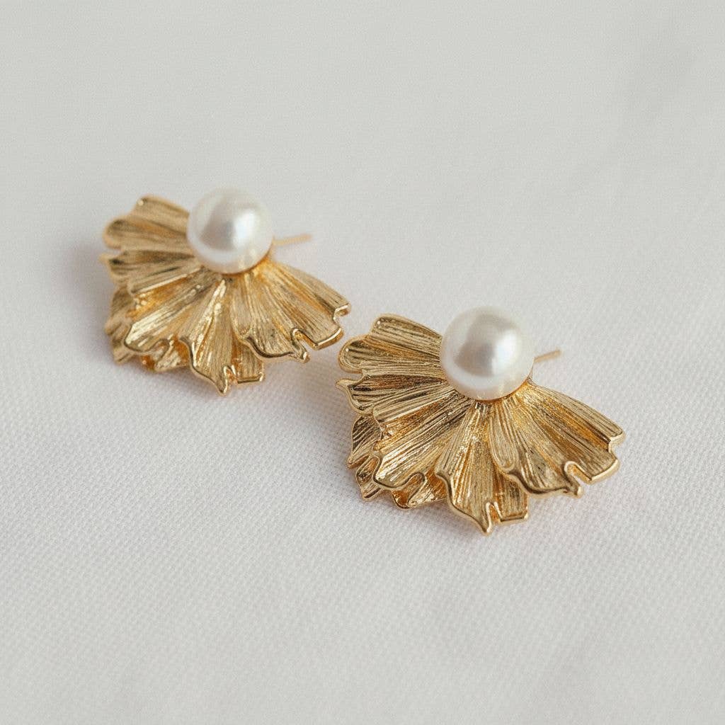Freshwater Pearl Flower Stud Earrings