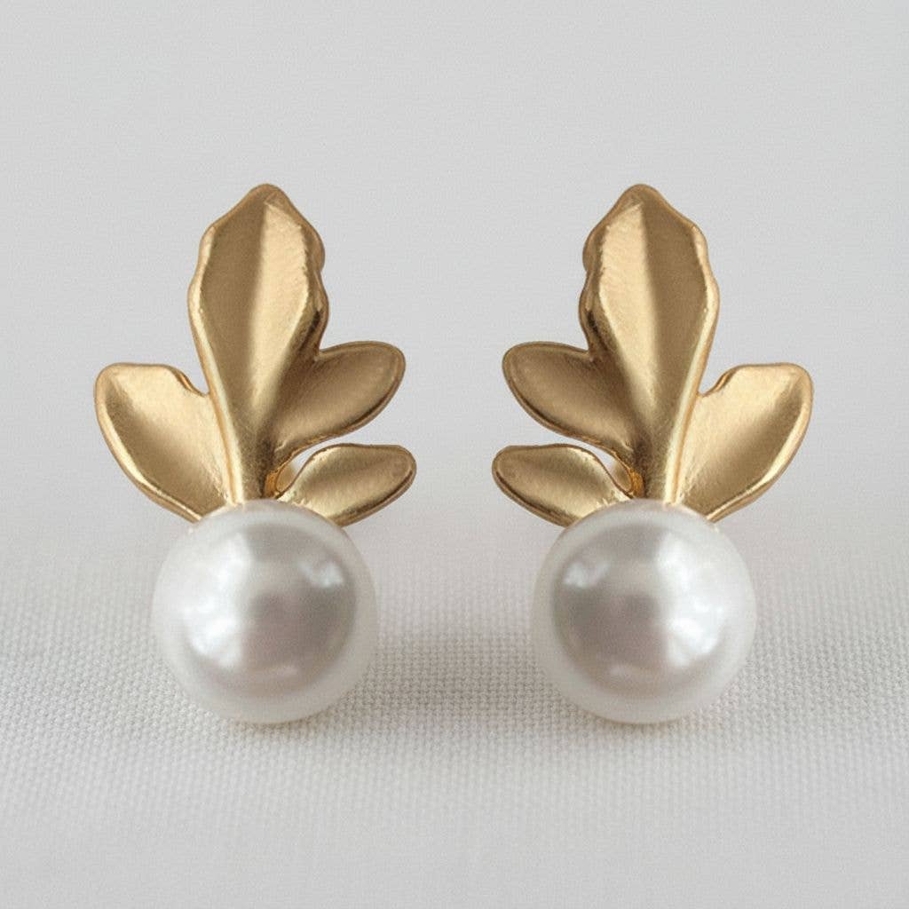 Elegant Leaf Design Pearl Drop Earrings