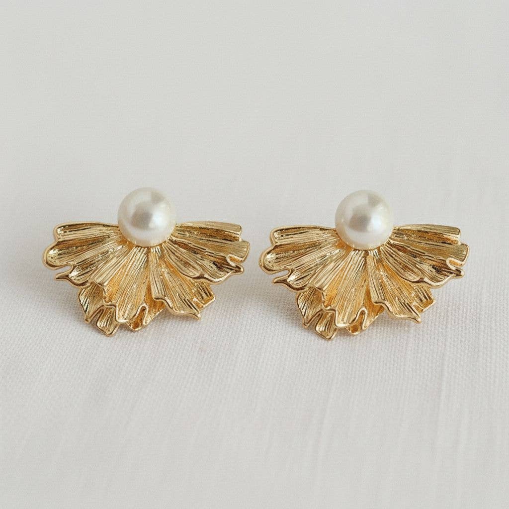 Freshwater Pearl Flower Stud Earrings